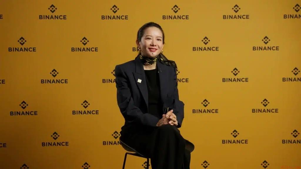 西蒙·麦克洛林：早年生活与财富之路 —— 推动Uphold全球扩张的掌舵人