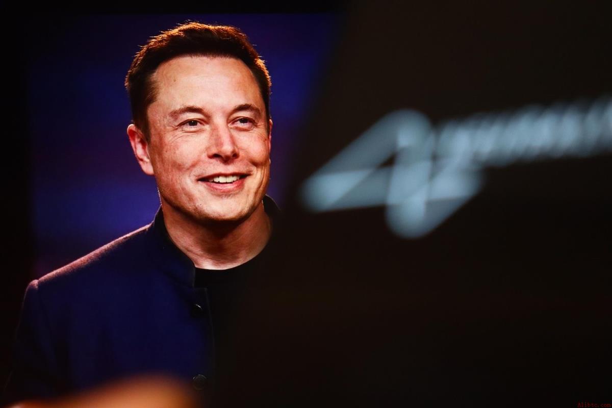 SpaceX披露持有18,712枚BTC创IPO申报纪录，意外曝光其跻身比特币持仓巨鲸前七。