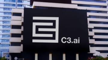 C3.ai股价逆势上涨，尽管最新季度财报显示营收大幅下滑
