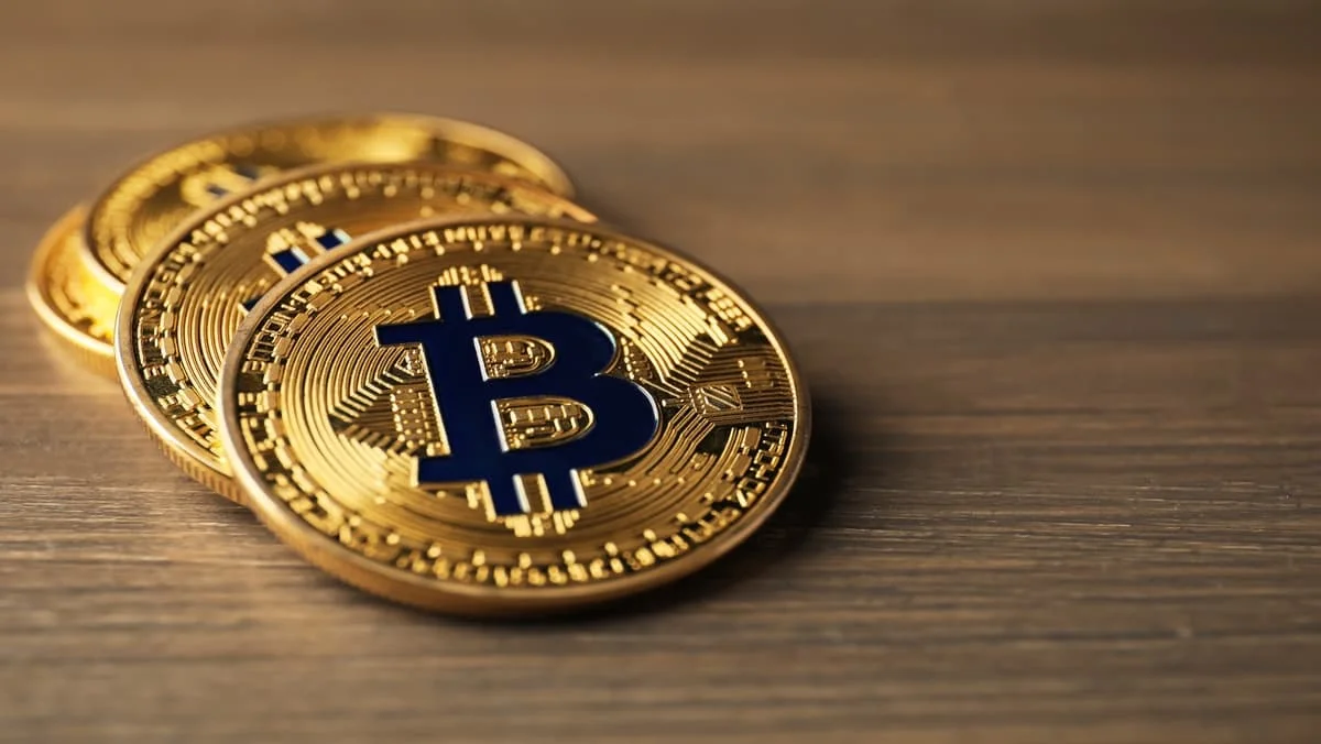 比特币BTC底部预测10月前为4.2万美元，AI加密预售$MT为何是高收益之选