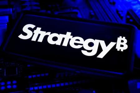 Maxim Group将Strategy股票目标价下调至215美元