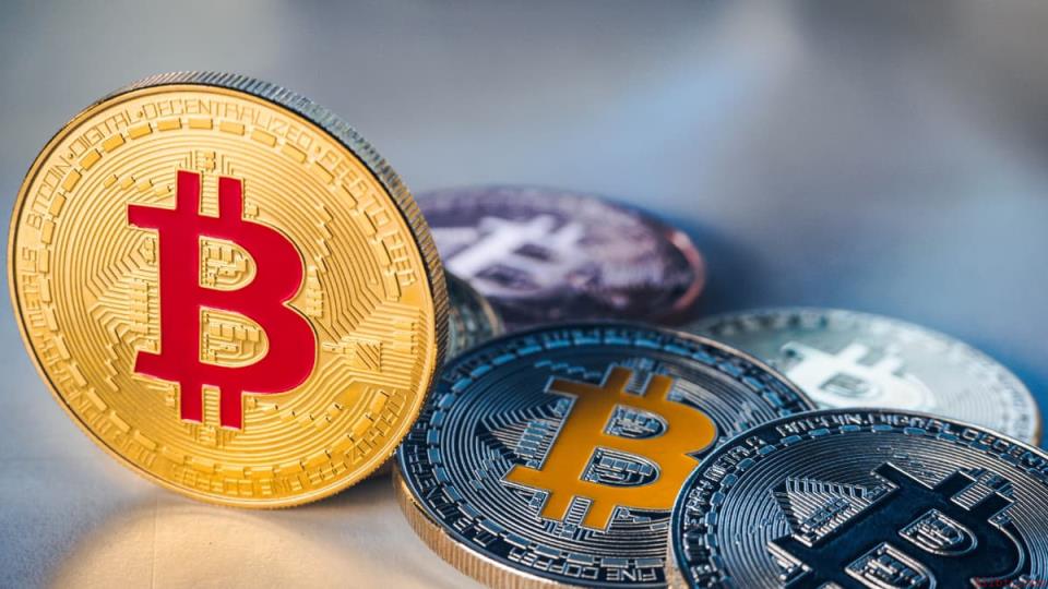 比特币ETF遭遇2.02亿美元资金流出，终结连续9日净流入纪录