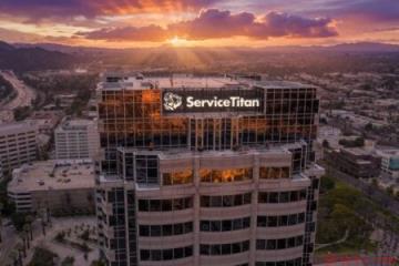 ServiceTitan (TTAN) 股价暴跌17%，因第三季度营收预期不及预期