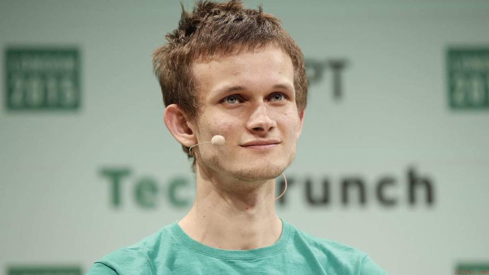 Vitalik Buterin 驳斥 AI 末日恐惧，捍卫加密货币安全